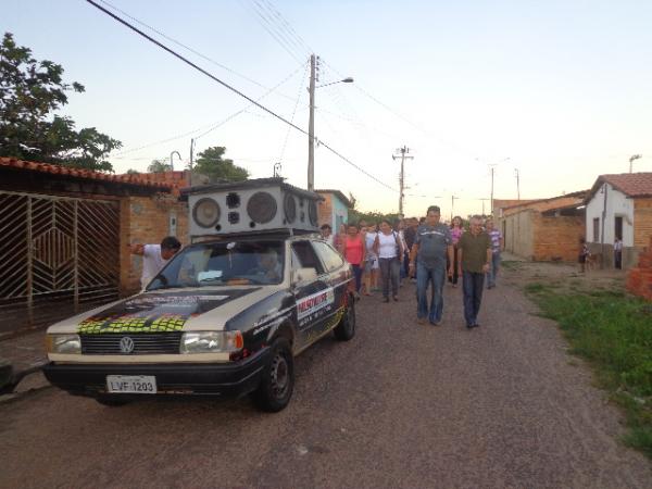 Professores da rede estadual de ensino decidem manter greve em Bar&atilde;o de Graja&uacute;.(Imagem:FlorianoNews)