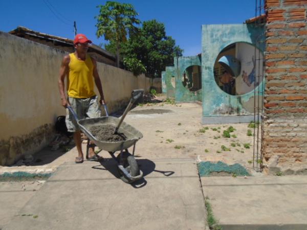 Obra da sede dos Ex-Combatentes de Floriano está em ritmo acelerado