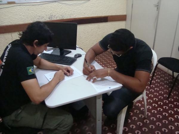 Brigada de incêndio de Floriano assina contratos com IBAMA