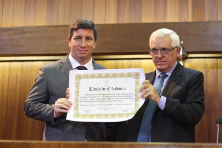 Cardiologista recebe título de cidadão piauiense