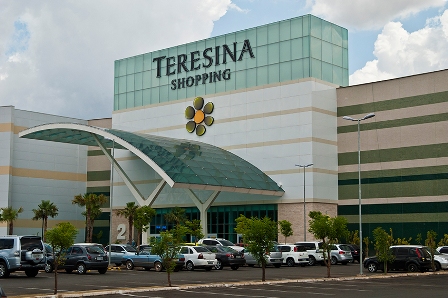 Criança cai de 1º andar de shopping e é socorrida pelo Samu em Teresina