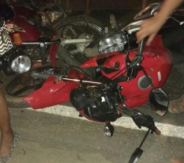 Colis&atilde;o entre motos deixa dois feridos em Floriano.(Imagem:Divulga&ccedil;&atilde;o)