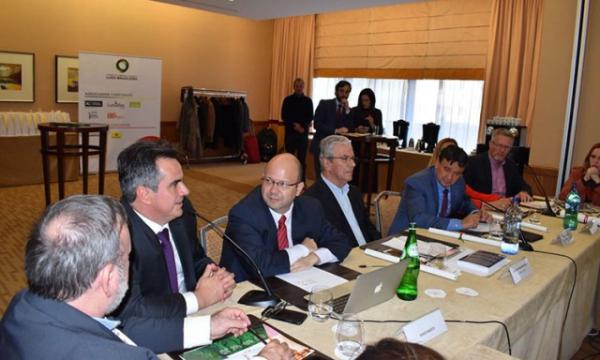 Ciro Nogueira acompanha Wellington Dias durante visita a Portugal