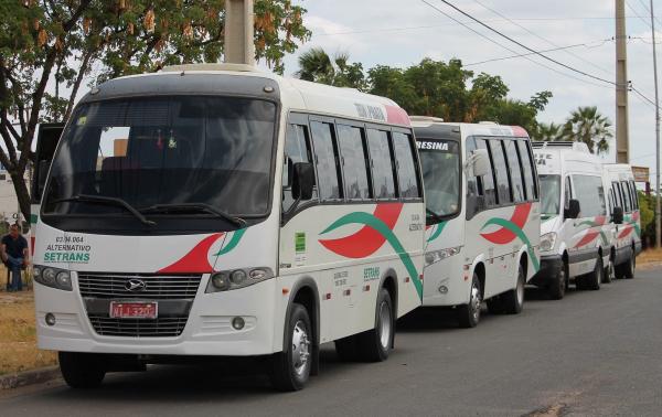 Governo do Piauí regulamenta passagem gratuita para quem vota no interior