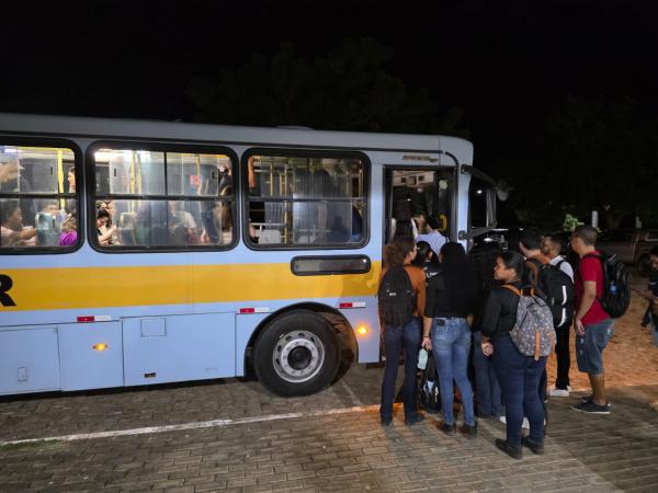 Uespi inicia serviço de transporte coletivo para estudantes do campus de Picos
