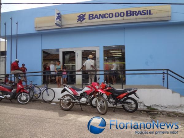 BB de Bar&atilde;o de Graja&uacute; sofre tentativa de arrombamento.(Imagem:FlorianoNews)
