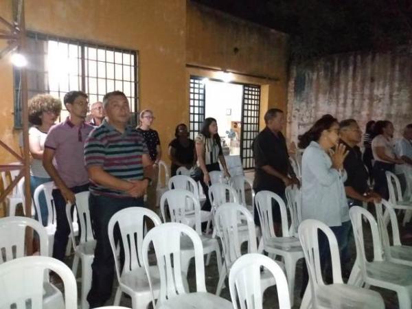 Missa solene festeja os 22 anos de funda&ccedil;&atilde;o da R&aacute;dio Santa Clara em Floriano.(Imagem:FlorianoNews)