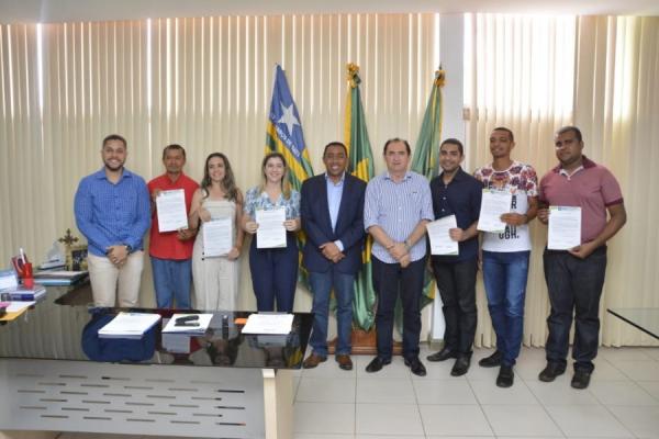 Prefeitura de Floriano convocou mais de 260 concursados