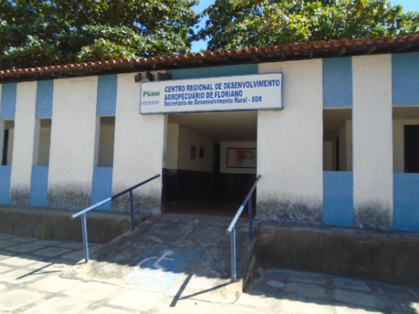 Servidores da Emater iniciam greve na próxima sexta em Floriano