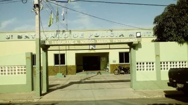Motocicleta é tomada de assalto na estrada que dá acesso ao bairro Guia