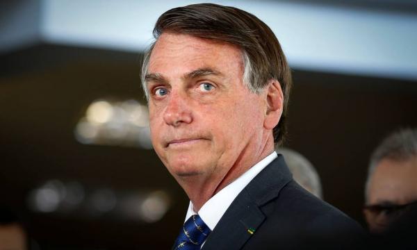 Bolsonaro sanciona fundo eleitoral de R$ 2 bilhões em Orçamento