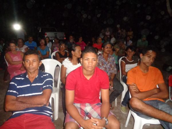 Prefeito Gilberto J&uacute;nior inaugura o Centro de Apoio Comunit&aacute;rio no Papa Pombo.(Imagem:FlorianoNews)