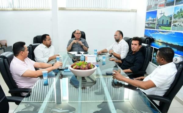 Joab Curvina destaca união entre PP e PSD e anuncia investimento de R$ 1 milhão em Floriano