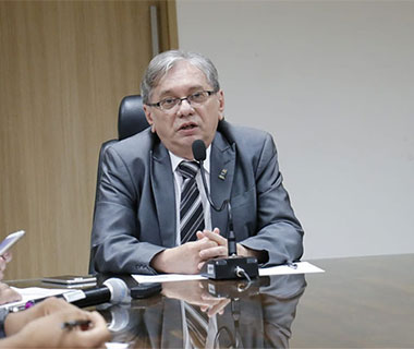Com bloqueio de recursos, UFPI demitirá 40% dos terceirizados