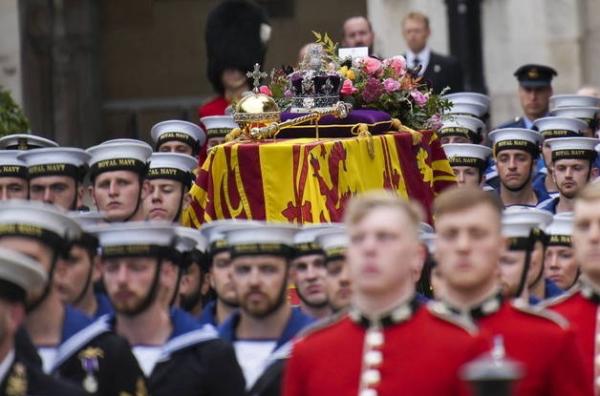 Rainha Elizabeth II &eacute; sepultada no castelo de Windsor(Imagem:Reprodu&ccedil;&atilde;o)