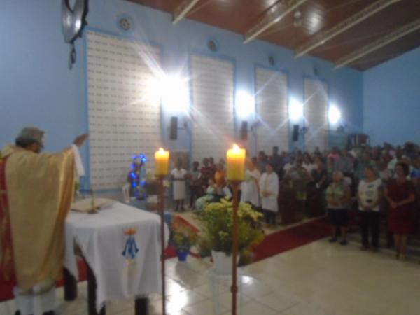 Missa solene marca encerramento dos festejos de Santa Beatriz