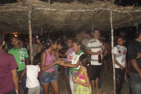 A cidade de Francisco Aires est&aacute; de festejo.(Imagem:FlorianoNews)