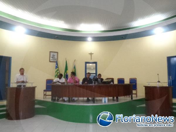 Professores participam de debate sobre redu&ccedil;&atilde;o da maioridade penal em Floriano(Imagem:FlorianoNews)
