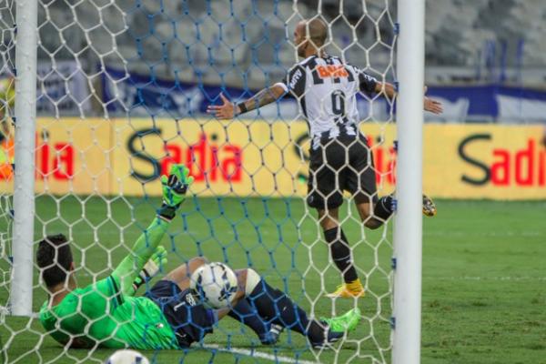 Tardelli comemora o gol marcado contra o Cruzeiro, que garantiu o t&iacute;tulo da Copa do Brasil.(Imagem:Bruno Cantini/Flickr do Atl&eacute;tico-MG)