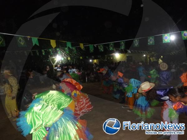 Festival de quadrilhas &eacute; realizado pelo Rep&oacute;rter Amarelinho na localidade Morrinhos.(Imagem:FlorianoNews)