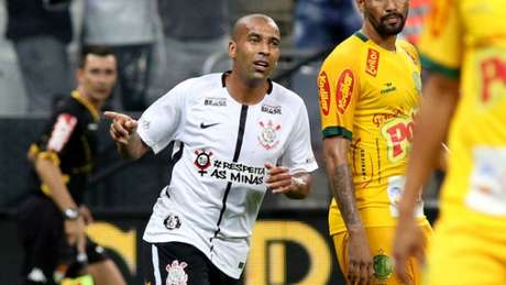 Com golaço de Sheik, Corinthians vence o Mirassol e se classifica
