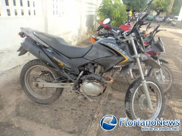 Pol&iacute;cia Militar recupera quatro motos roubadas no fim de semana.(Imagem:FlorianoNews)
