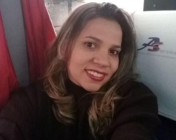 M&ocirc;nica Simpl&iacute;cio(Imagem:Reprodu&ccedil;&atilde;o/Facebook)