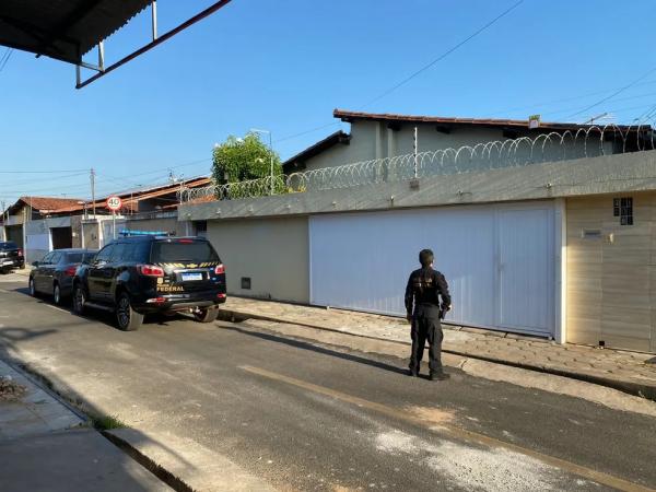 PF cumpre mandados no PI contra suspeitos de se passar por "traders" para aplicar golpes