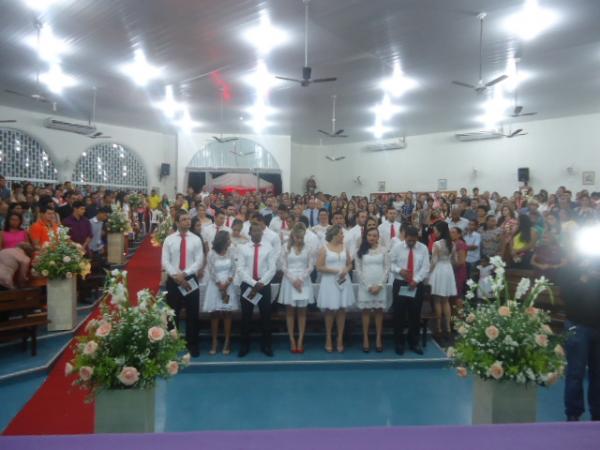 Formandos da turma de Direito da FAESF participam de missa em ação de graças