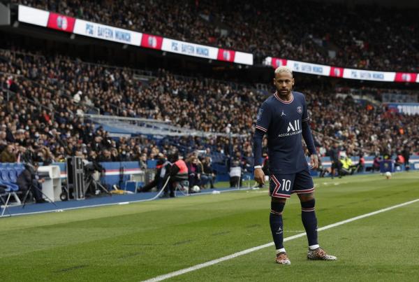 Neymar e Messi são vaiados pela torcida do PSG; Suárez defende dupla(Imagem:Reprodução)