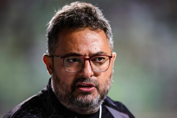 Vasco acerta contratação do diretor Alexandre Mattos