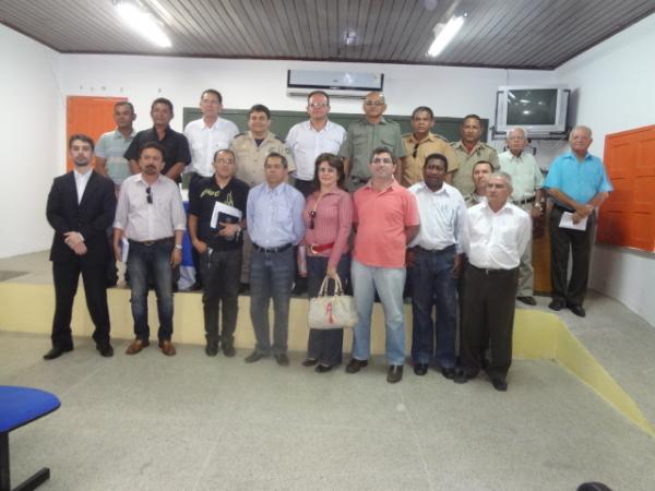 Autoridades discutem seguran&ccedil;a para a 42&ordf; Exposi&ccedil;&atilde;o Feira Agropecu&aacute;ria.(Imagem:FlorianoNews)