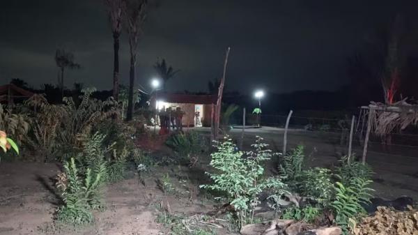 Menina e av&oacute;s s&atilde;o encontrados mortos dentro de casa na zona rural de Teresina.(Imagem:L&iacute;via Ferreira/ g1 Piau&iacute;)