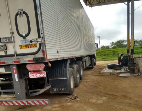Caminh&atilde;o da Empresa Morais Transportes &eacute; roubado em Sergipe.(Imagem:Arquivo Pessoal)