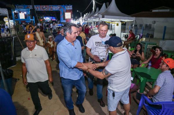 Ciro Nogueira cumpre agenda na região Norte do Piauí e inaugura obras. (Imagem:Ascom)