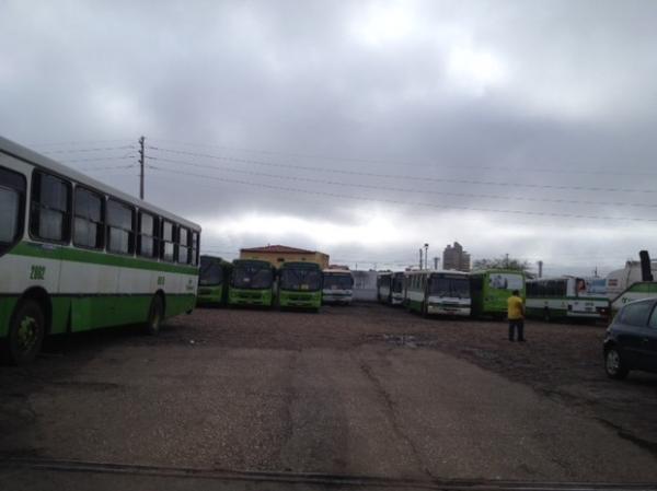 Greve de motoristas e cobradores prejudica mais de 200 mil em Teresina
