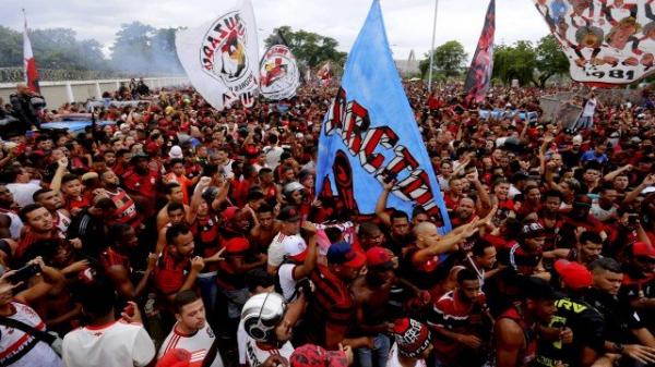 Em caso de título da Libertadores, Flamengo desfilará pela Presidente Vargas