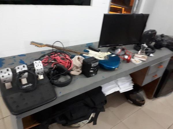 PM apreende adolescente e recupera produtos furtados em Floriano