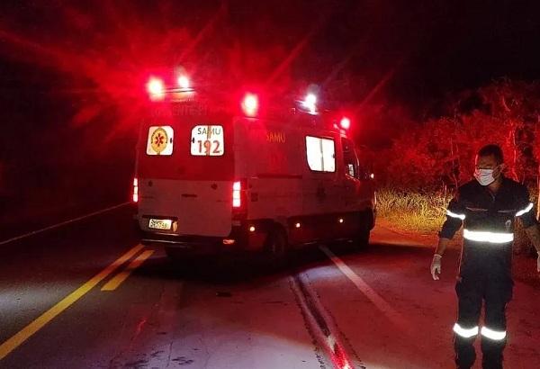 Suspeito de furtar motocicleta morre após colidir com ônibus durante fuga no Piauí