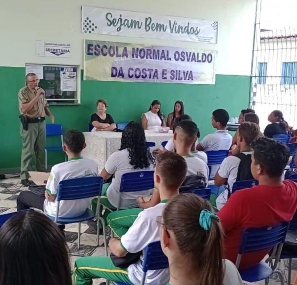 3&ordm; BPM realiza a&ccedil;&atilde;o de integra&ccedil;&atilde;o com a comunidade escolar de Floriano.(Imagem:Reprodu&ccedil;&atilde;o/Instagram)