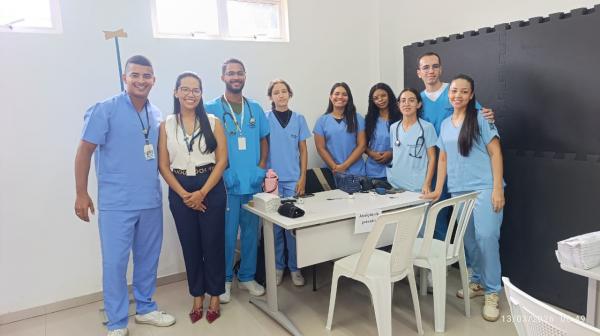 Secretaria de Saúde e PRF realizam ação de cuidados com a saúde de motoristas em Floriano(Imagem:FlorianoNews)