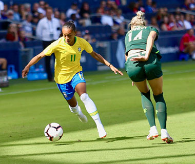 Com piauiense titular, Brasil estreia em torneio nos EUA
