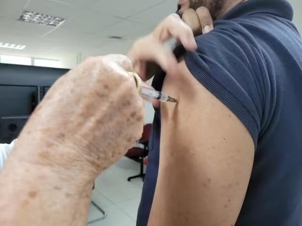 PI disponibiliza vacina do HPV para usuários de PrEP, que protege contra o HIV, entre 15 e 45 anos