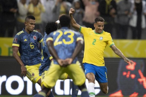 Brasil derrota Colômbia e garante vaga para a Copa do Mundo