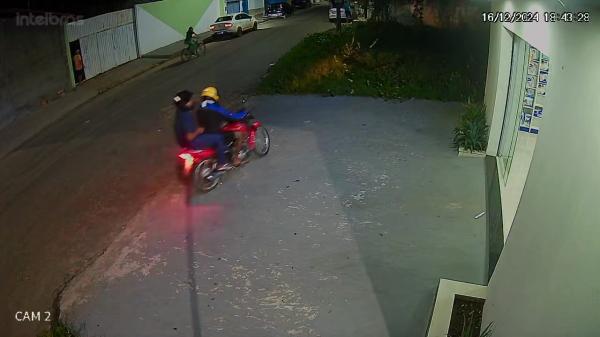  Farm&aacute;cia pr&oacute;xima &agrave; UPA de Floriano &eacute; alvo de assalto pela segunda vez em menos de um m&ecirc;s.(Imagem:Reprodu&ccedil;&atilde;o)