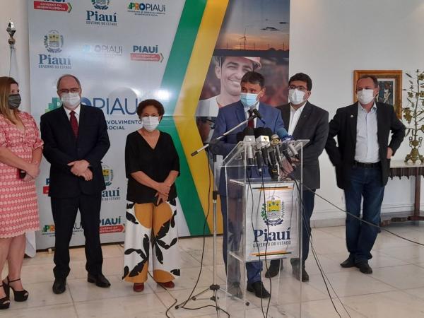 Governo do Piauí antecipa 13º salário dos servidores para 18 de outubro