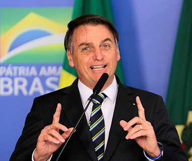 Bolsonaro afirma que vai corrigir Imposto de Renda