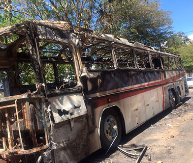 "Ordem era queimar qualquer veículo", diz delegado sobre ataques a ônibus