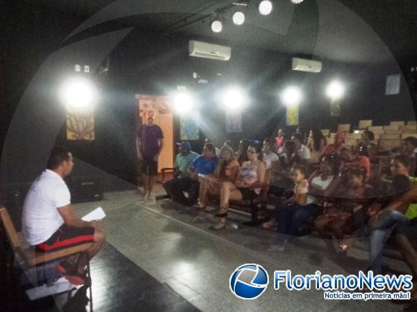 Grupo ESCALET realiza 1&ordf; reuni&atilde;o com elenco principal da Paix&atilde;o de Cristo 2015.(Imagem:FlorianoNews)