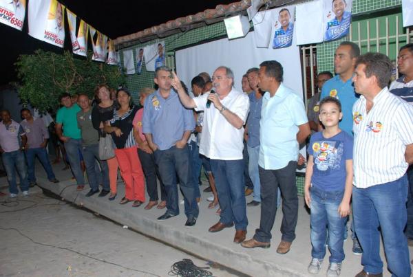 Joel Rodrigues participa de reuni&atilde;o no bairro Campo Velho.(Imagem:Reprodu&ccedil;&atilde;o/Facebook)